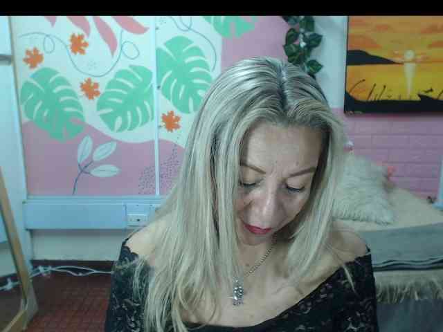 naked chat Valeria-sexy
