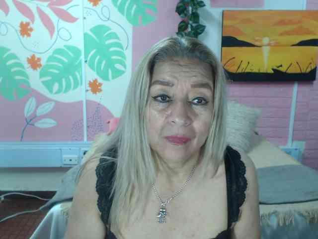 valeria-sexy Live Webcam on BongaCams