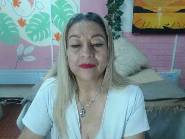 valeria-sexy