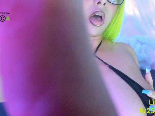 Lishasworld webcam