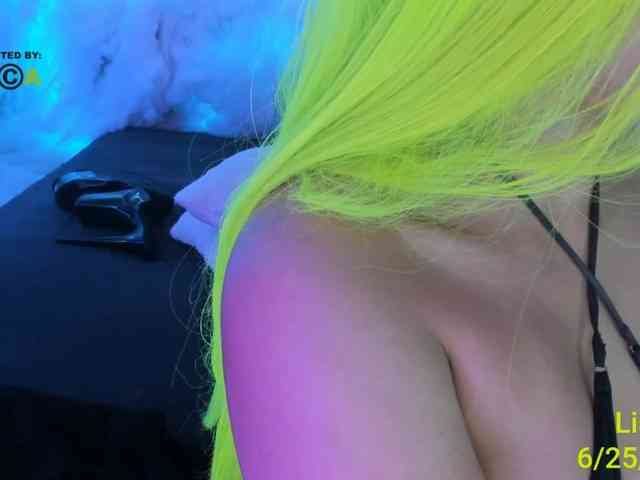 Lishasworld webcam