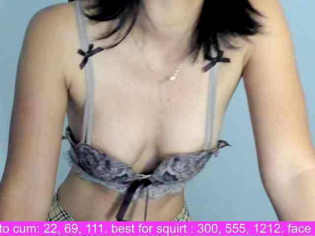 Fresh_Mika webcam