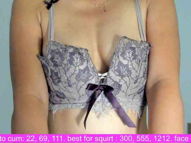 free live sex cam Laras23