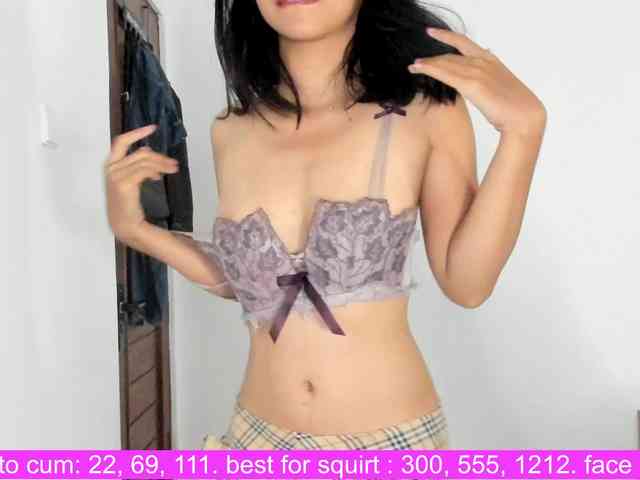 Fresh_Mika webcam