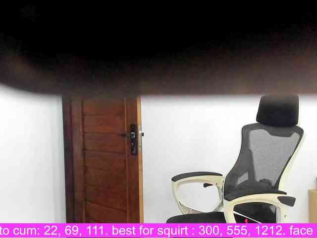 Fresh_Mika webcam