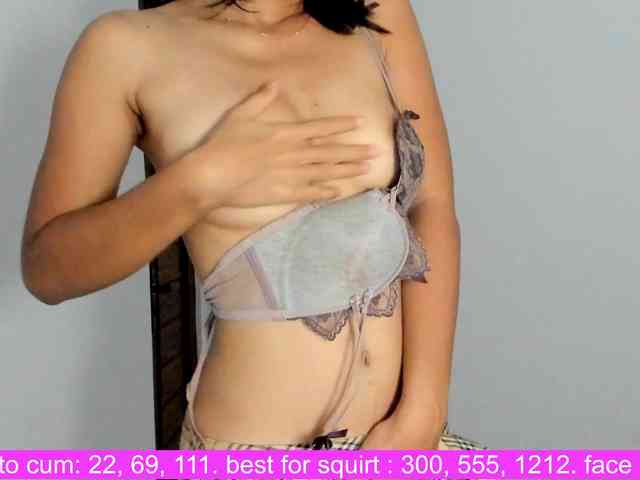 Fresh_Mika webcam
