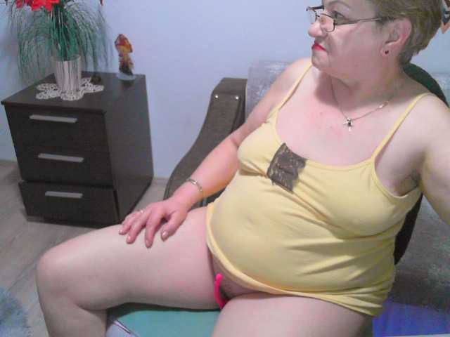 Vyka-Vyka webcam bongacams model stream image