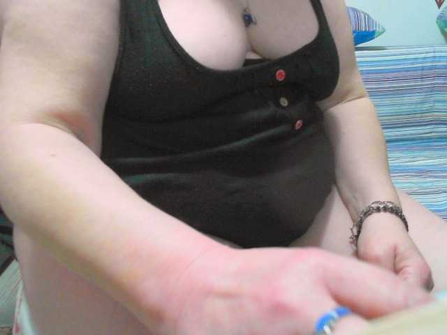 vyka-vyka live sex show