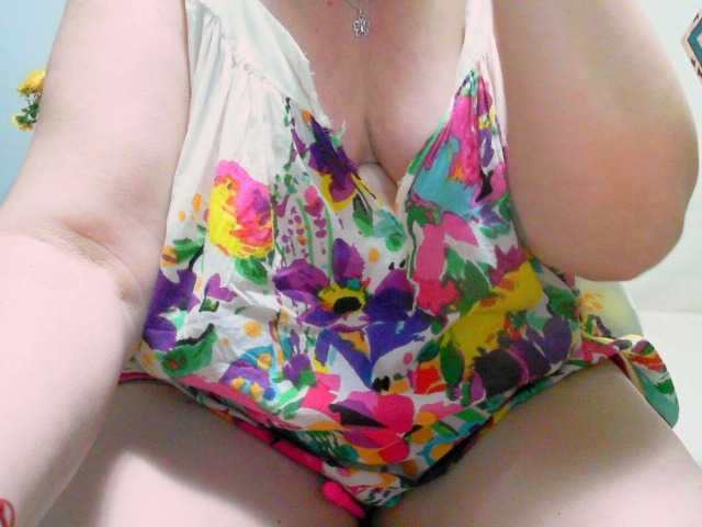 le modèle Vyka-Vyka est en webcam porno dans un show sur le site bongacams, il possède les tags suivants: Latino/Hispanic,Blonde,Hairy