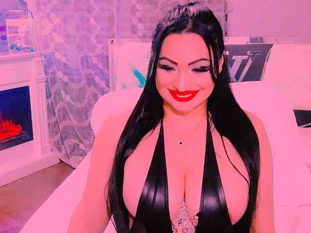 AliyaMoon webcam