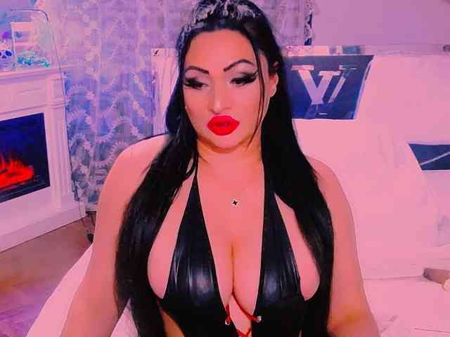 AliyaMoon webcam