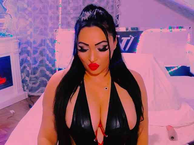 AliyaMoon webcam