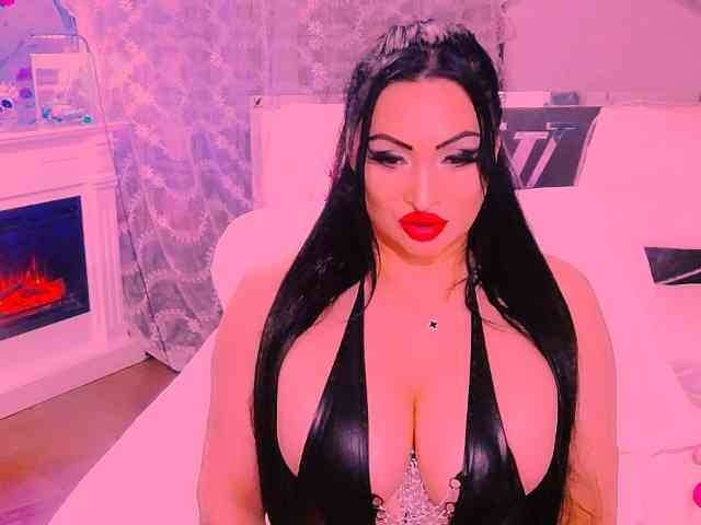 AliyaMoon webcam