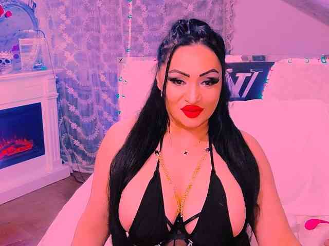 AliyaMoon webcam