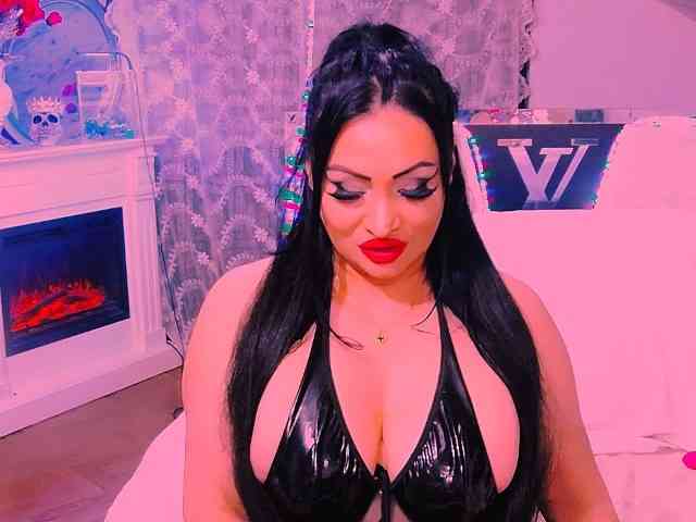AliyaMoon webcam