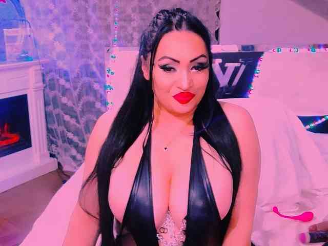AliyaMoon webcam