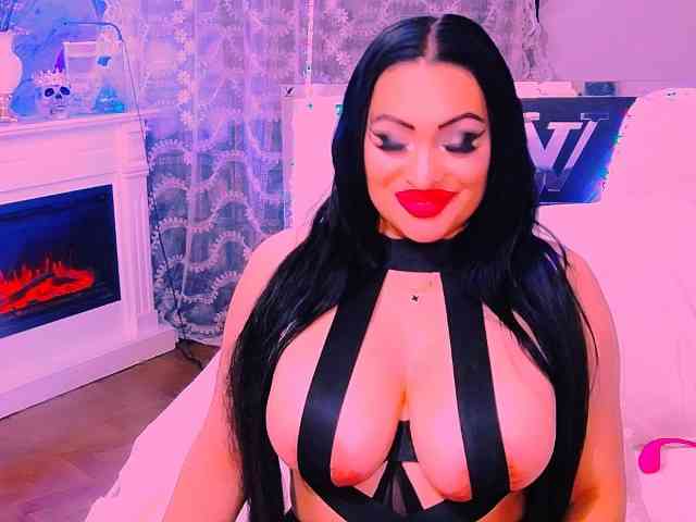 AliyaMoon webcam