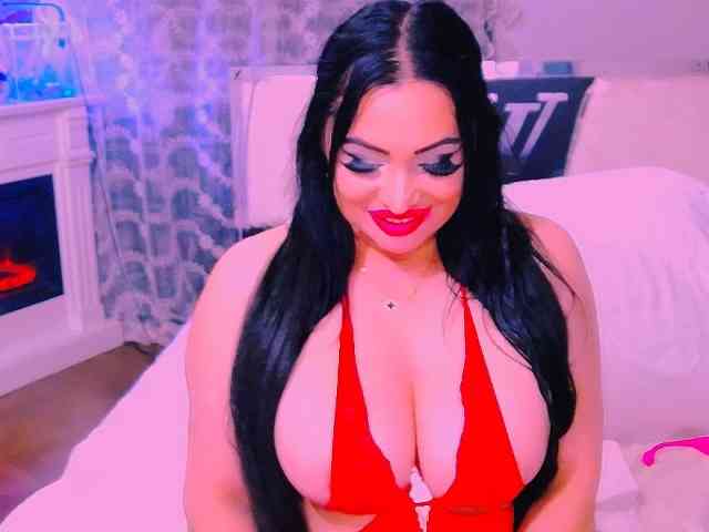 AliyaMoon webcam