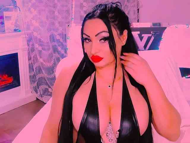 AliyaMoon webcam