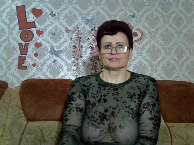 PaulaGolden's BongaCams show and profile