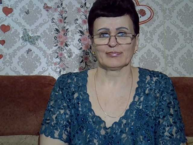 le modèle PaulaGolden est en webcam porno dans un show sur le site bongacams, il possède les tags suivants: White/Caucasian,Brunette,Shaved