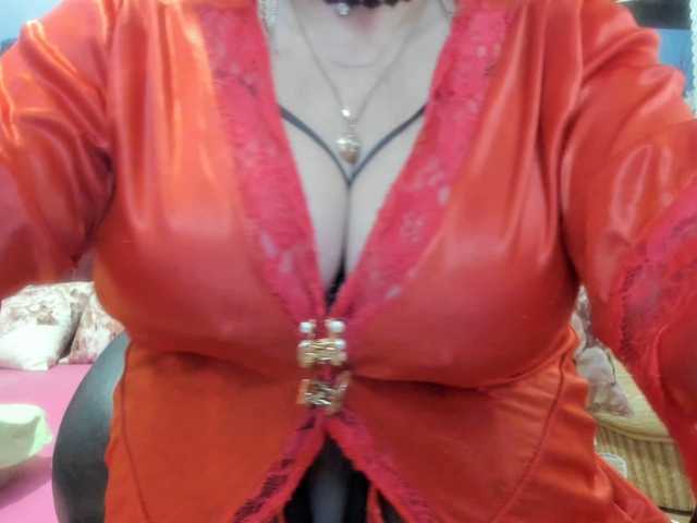 StarMarmelada's BongaCams show and profile