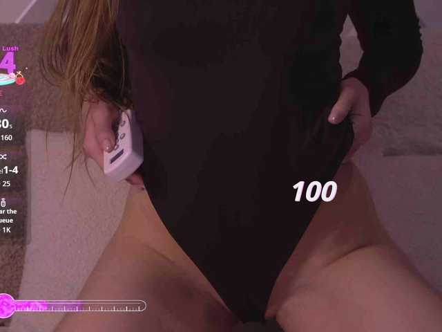 JenniferBomb's BongaCams show and profile