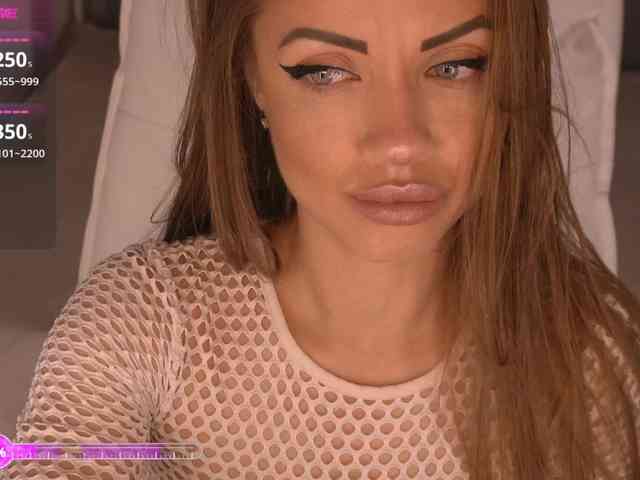 _JenniferBomb webcam