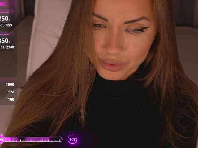 _JenniferBomb webcam