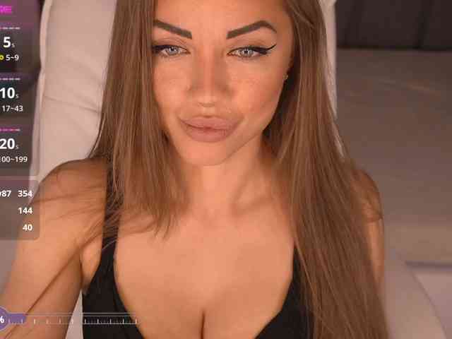 _JenniferBomb webcam