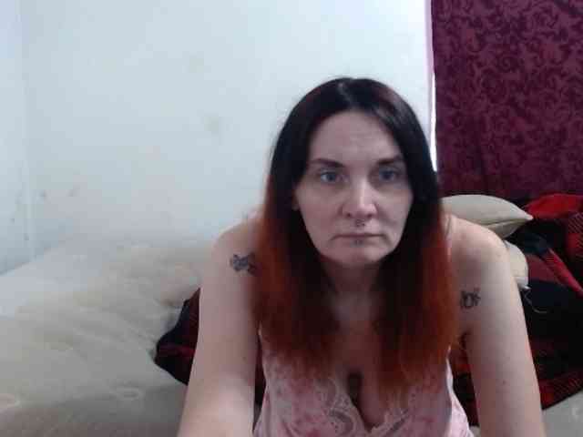 hotmodel1984 webcam