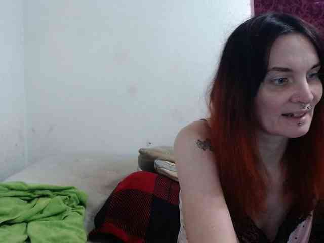 hotmodel1984 webcam