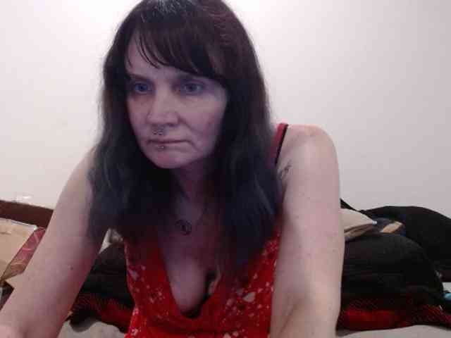 hotmodel1984 webcam