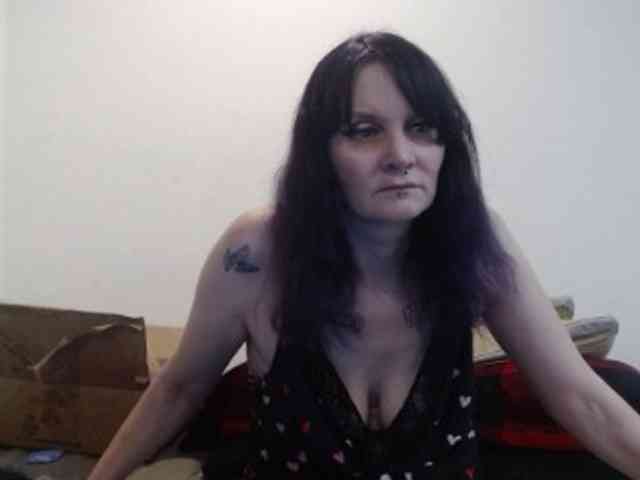 hotmodel1984 webcam