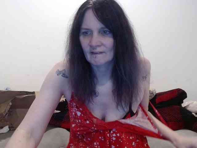 hotmodel1984 webcam