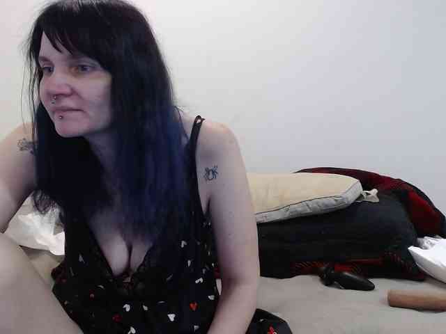 hotmodel1984 webcam