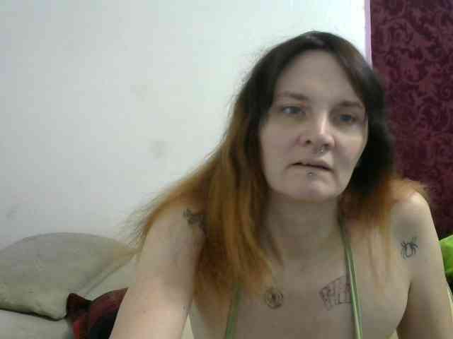 hotmodel1984 webcam