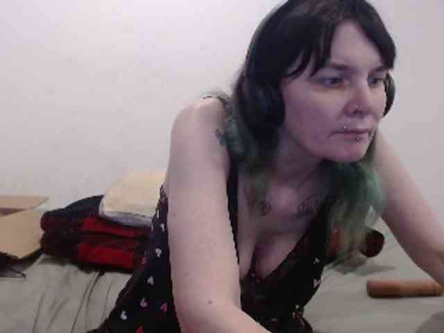 hotmodel1984 Live Webcam on BongaCams