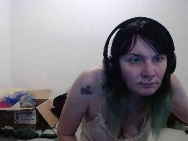 hotmodel1984 webcam