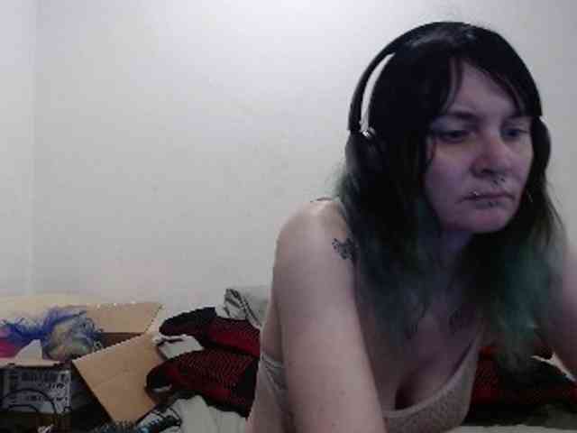 hotmodel1984 webcam
