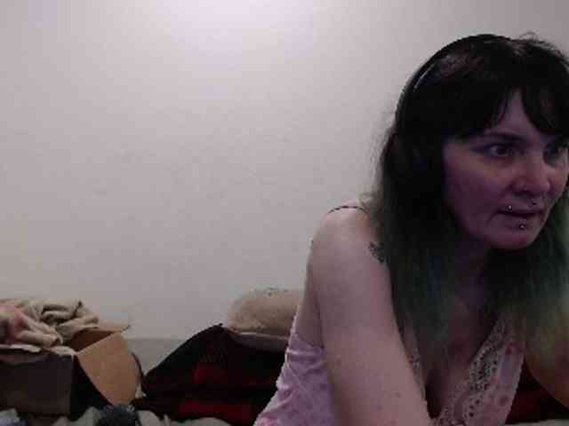 hotmodel1984 Live Webcam on BongaCams