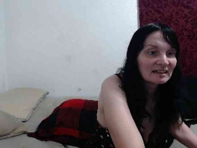 hotmodel1984 webcam