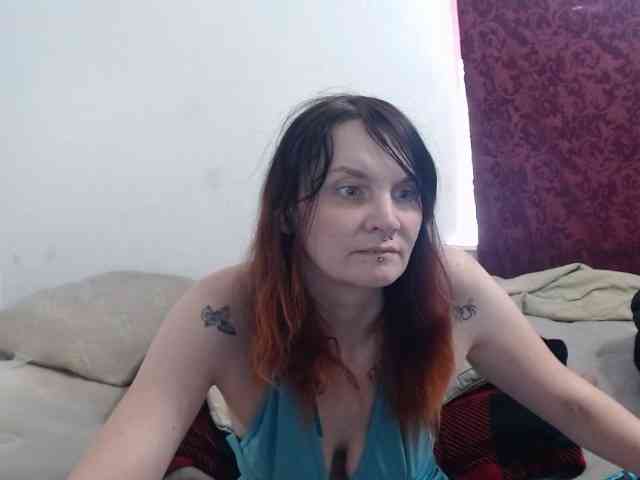 hotmodel1984 webcam