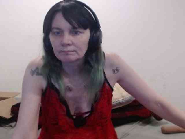 hotmodel1984 webcam