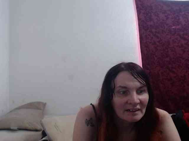hotmodel1984 webcam