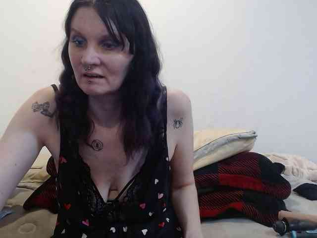 hotmodel1984 webcam