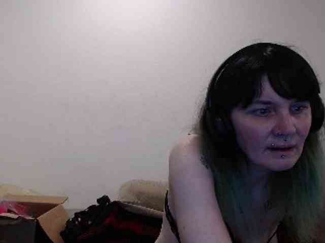 hotmodel1984 webcam