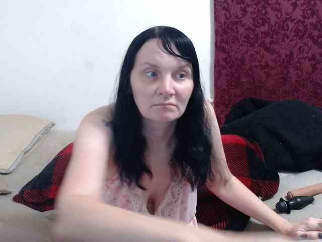 hotmodel1984 webcam
