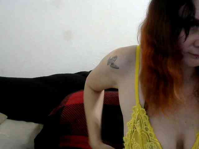 hotmodel1984 webcam