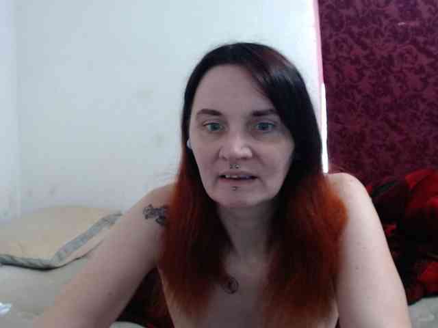 hotmodel1984 webcam